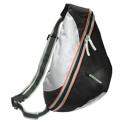 Schultertasche im Trenddesign