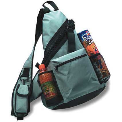 Diagonal-Schultertasche mit XXL-RV